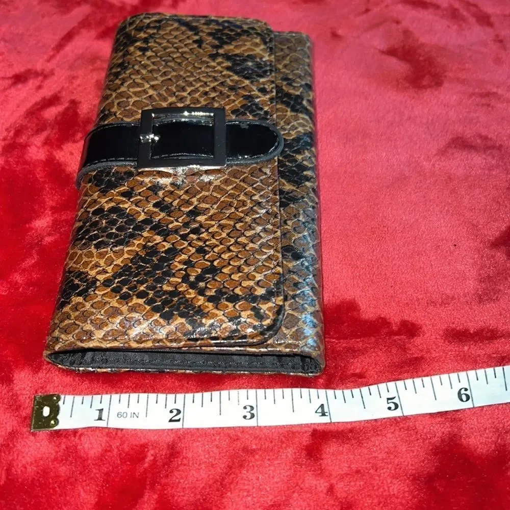 Wallet    - Picture 6 of 6